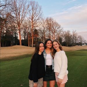 Meet your Posher, Laurel